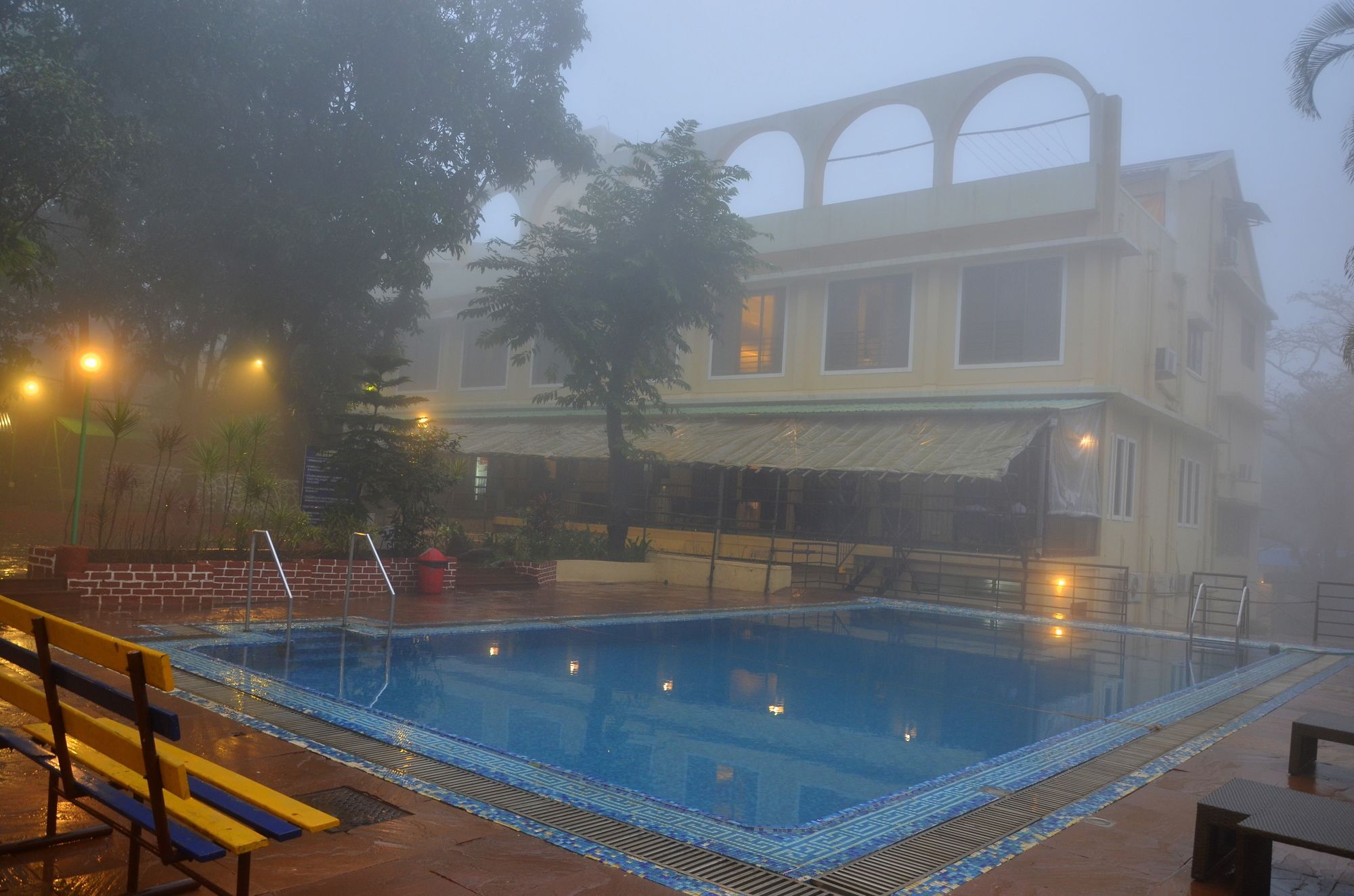 Zaras Resort Lonavala Exterior foto
